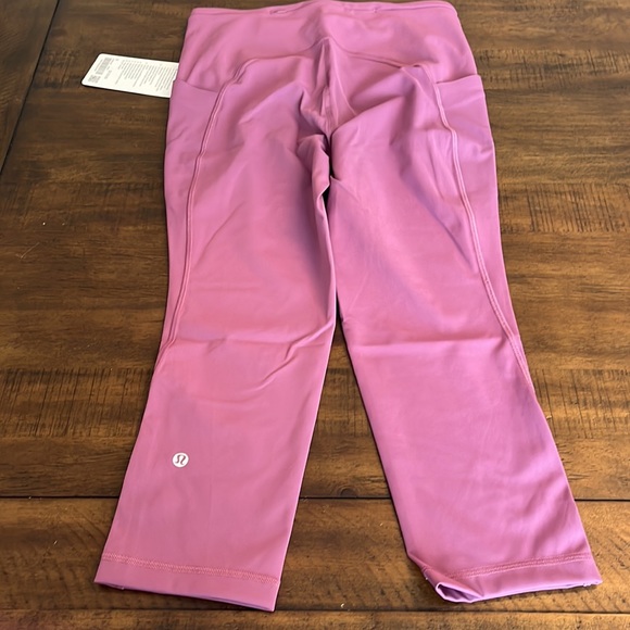 Swift speed crop legging - Picture 3 of 4